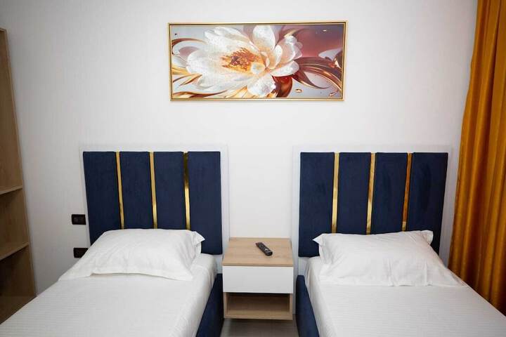 Room 15 of 65