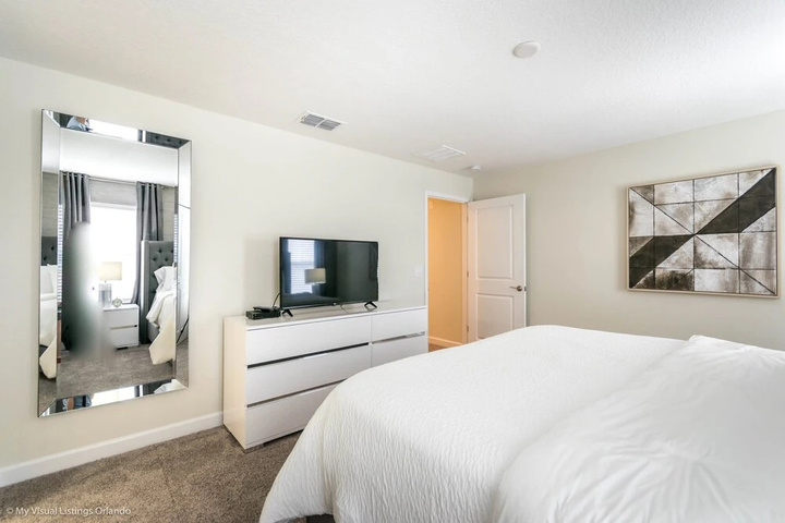 Room 6 of 20
