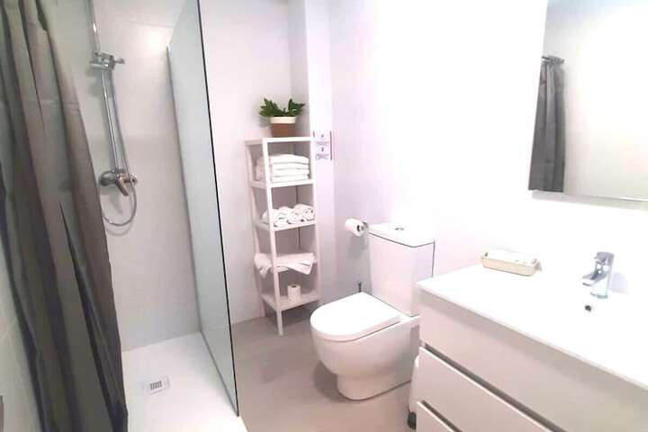 Room 40 of 48