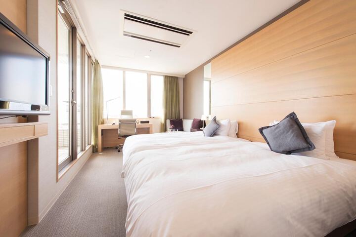 Room 9 of 71