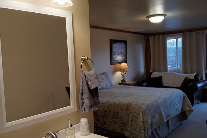 Room 21 of 40