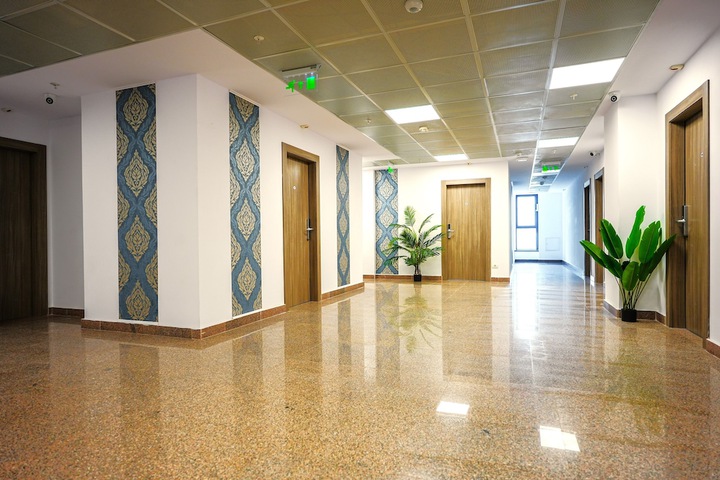 Ballroom/Hall 94 of 104