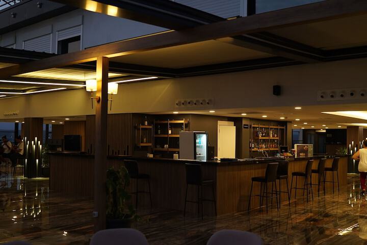 Dining 125 of 159