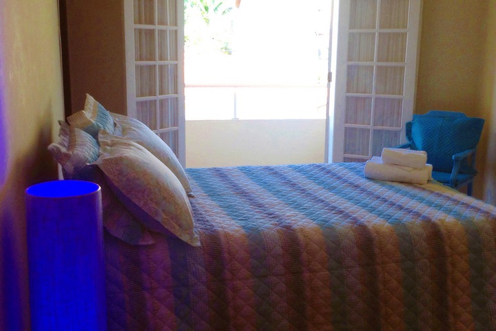 Room 14 of 80