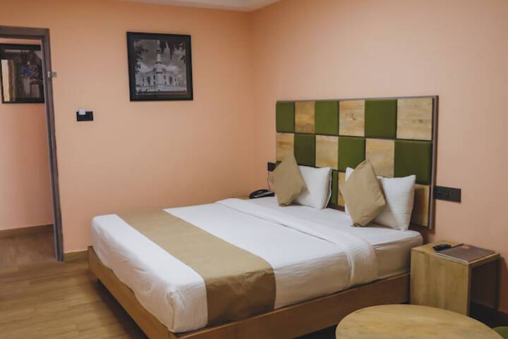 Room 36 of 120