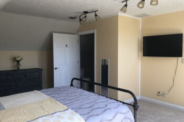 Room 35 of 38