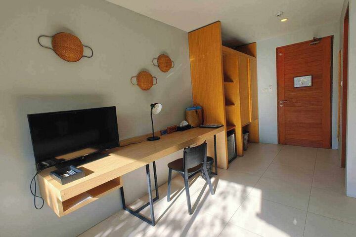 Room 12 of 40