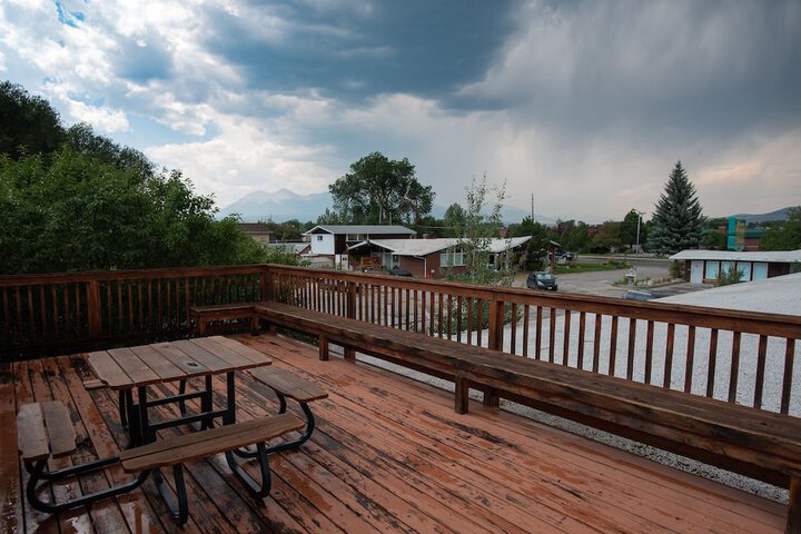 Sundeck 111 of 125
