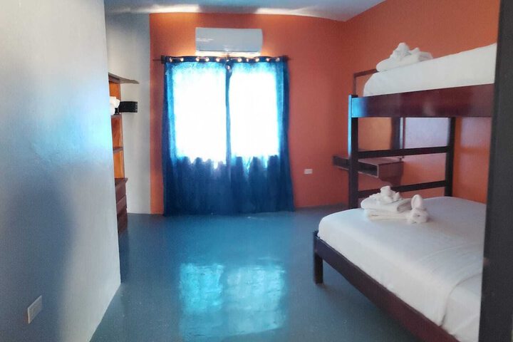 Room 16 of 124