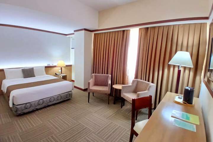 Room 60 of 156