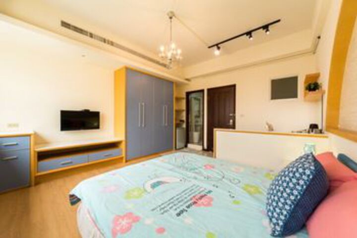 Room 15 of 31
