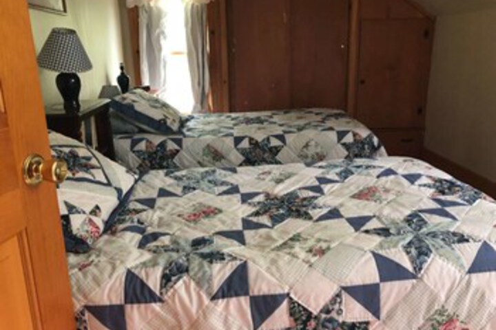 Room 12 of 17