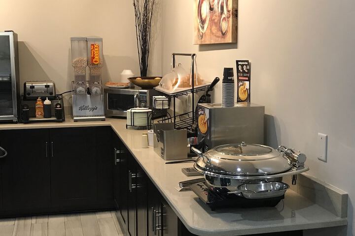 Breakfast area