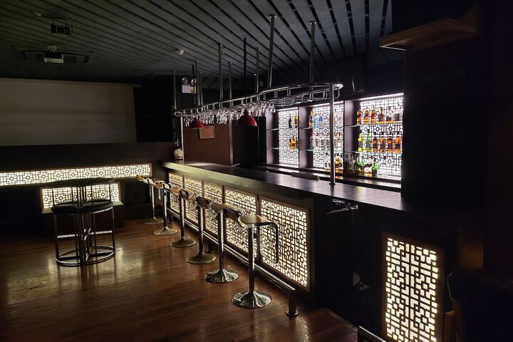 Dining 38 of 61
