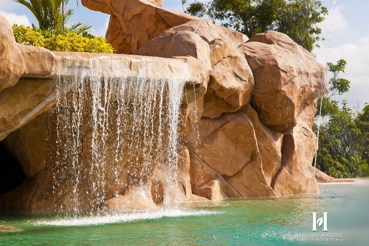 Pool 64 of 133