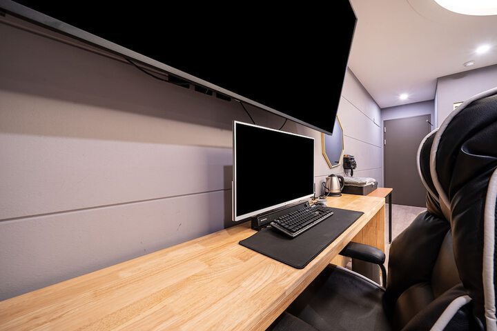 Room 44 of 57