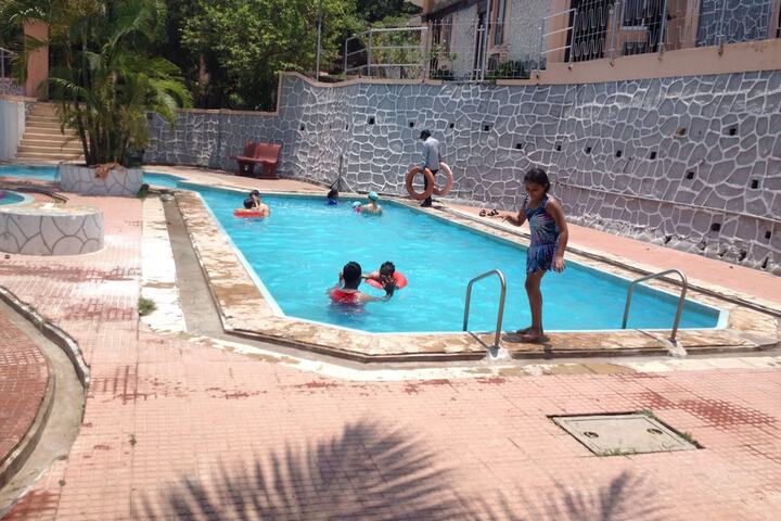 Pool 63 of 157