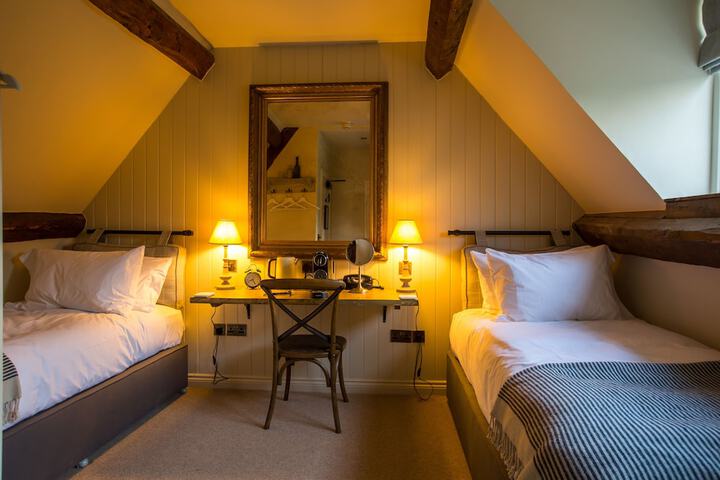 Room 20 of 59