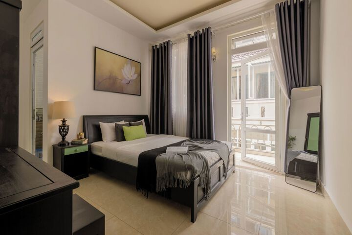 Room 16 of 41