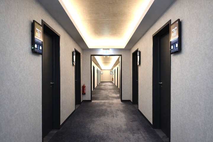Ballroom/Hall 56 of 59