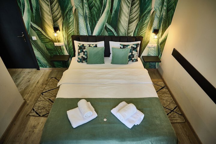 Room 3 of 36