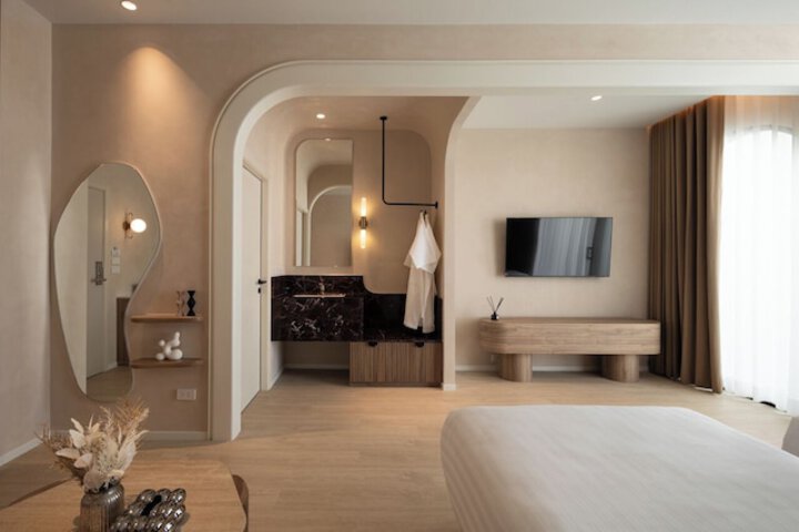Room 11 of 52
