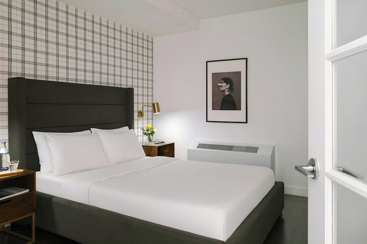 Room 8 of 51