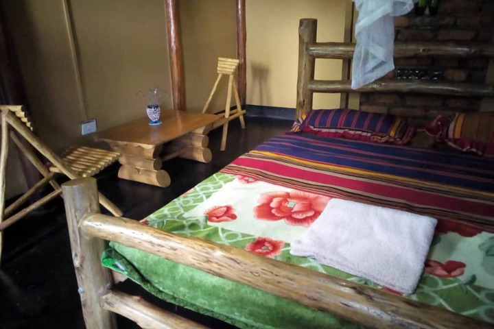 Room 11 of 31