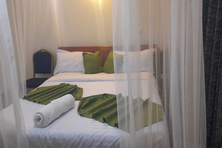 Room 3 of 26