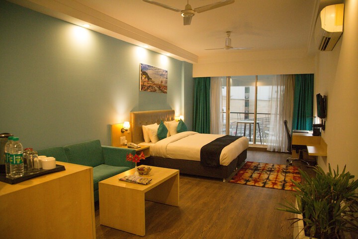 Room 5 of 28