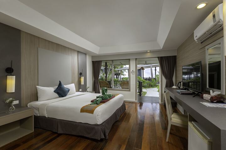 Room 30 of 82
