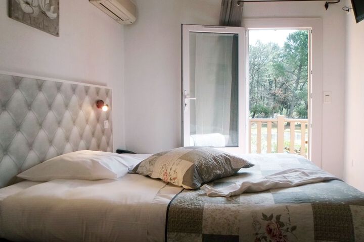 Room 4 of 54