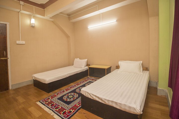 Room 7 of 13