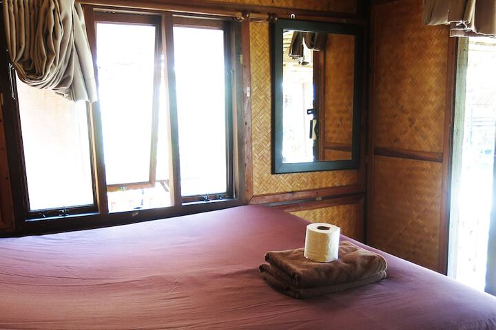 Room 7 of 31