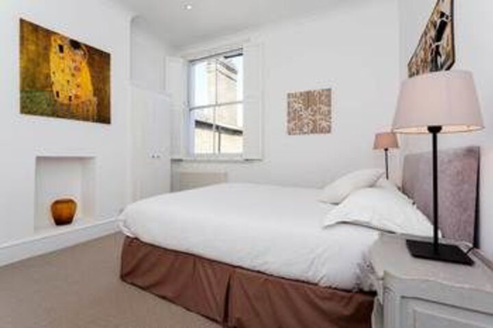 Room 6 of 20