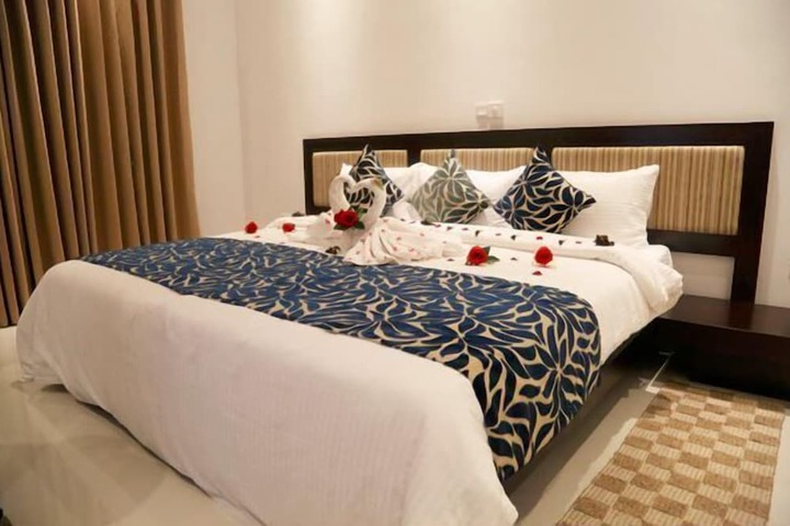 Room 12 of 39