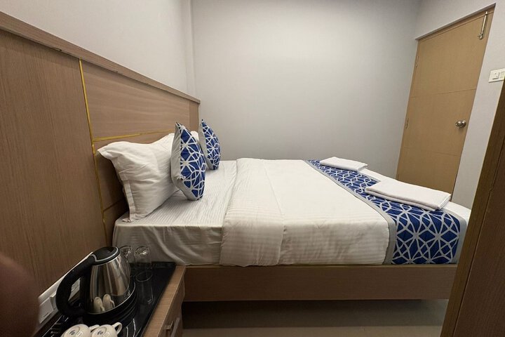 Room 15 of 49