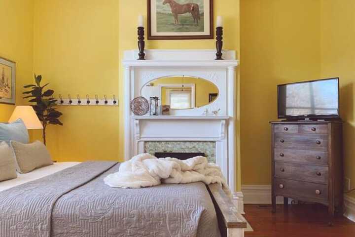 Room 2 of 14