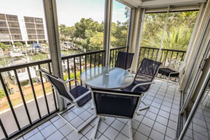 Terrace/Patio 4 of 24