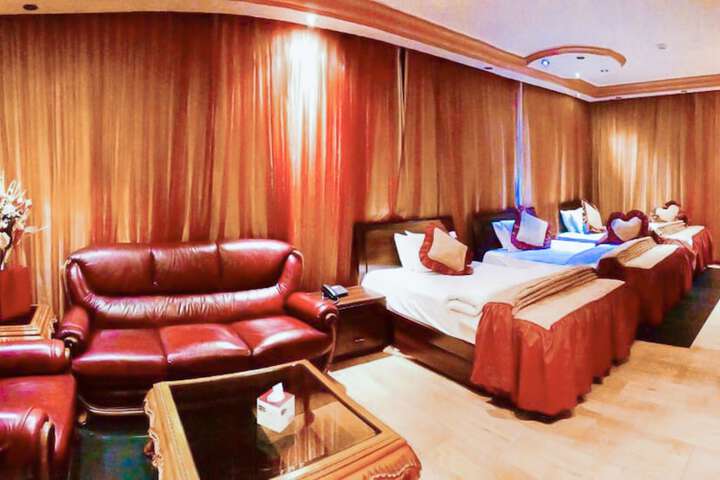 Room 3 of 21