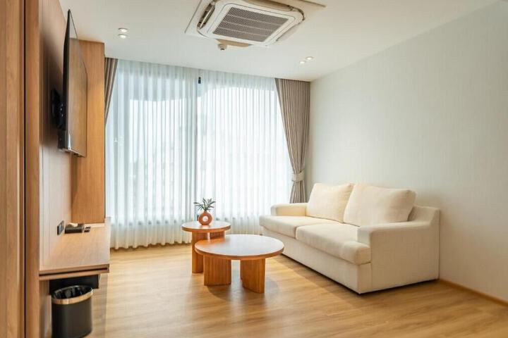 Room 48 of 112