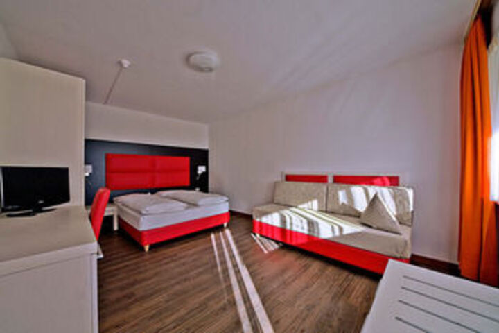 Room 31 of 68