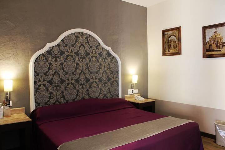 Room 6 of 48