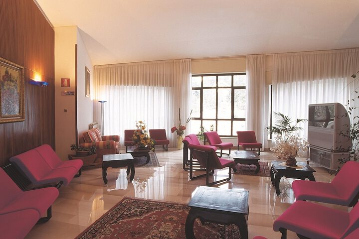 Hotel Interior 4 of 65