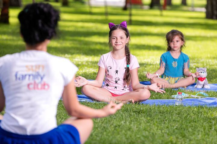 Childrens Activities 179 of 341