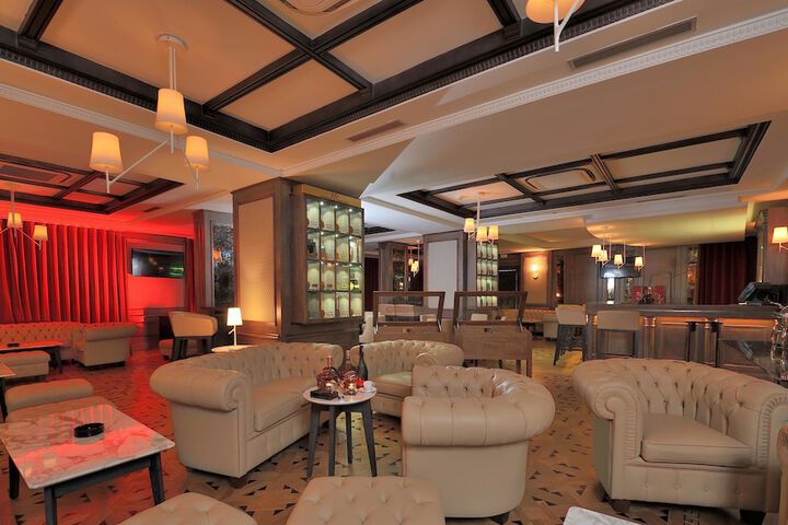 Guest Lobby