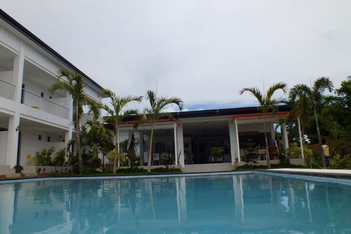 Pool 42 of 58