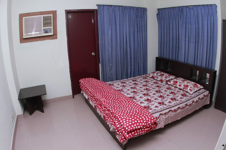 Room 14 of 24