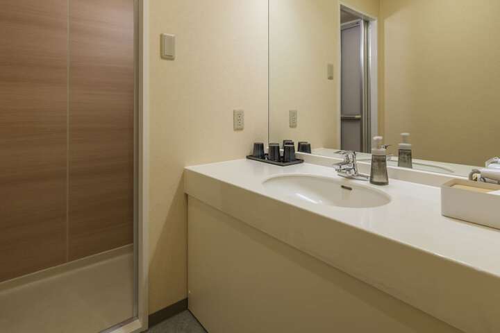 Clean Restrooms
