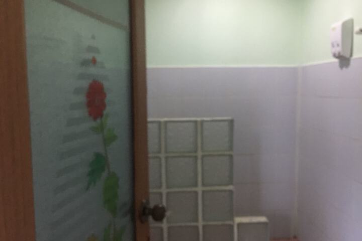 Room 15 of 154
